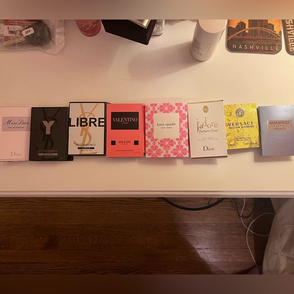 20pcs Skincare & Makeup Samples Basket - Picture 3 of 3